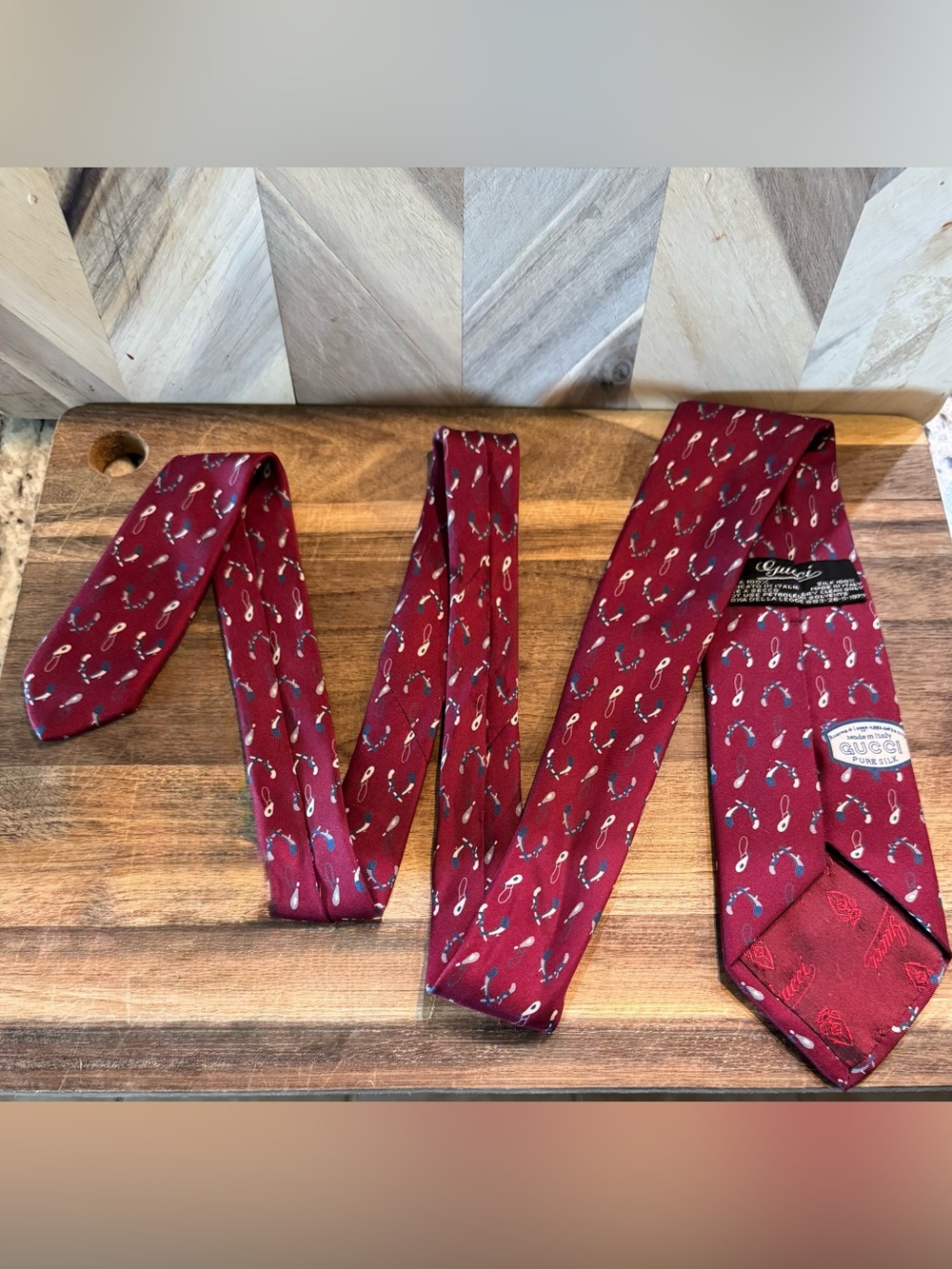 Vintage Rare Gucci Men's Burgundy Silk Tie with Small Horseshoe Motif